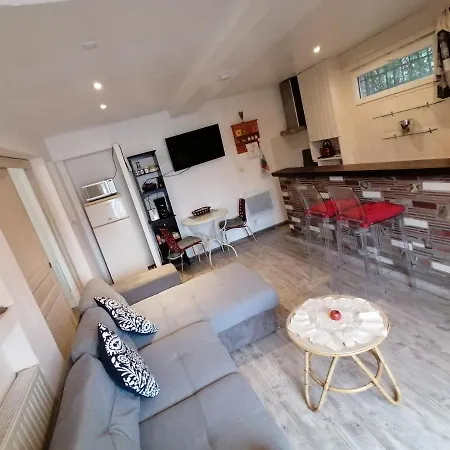 公寓 Independant, 5 Mn De Rouen, Avec Terrasse, Refait A Neuf *