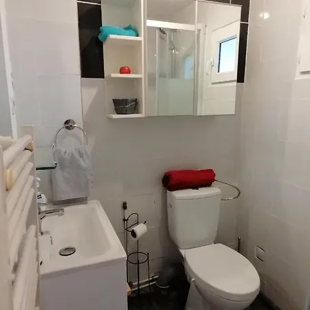 Independant, 5 Mn De Rouen, Avec Terrasse, Refait A Neuf 公寓